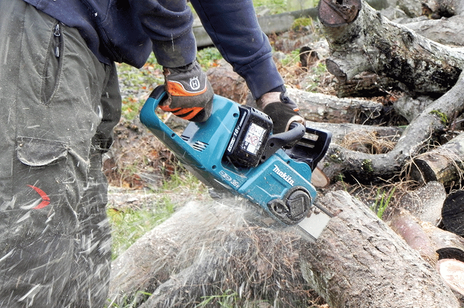 Makita Winkel -Makita Winkel Makita Cordless Chainsaw 36V Brushless LXT DUC353Z Review SimplyTools 4